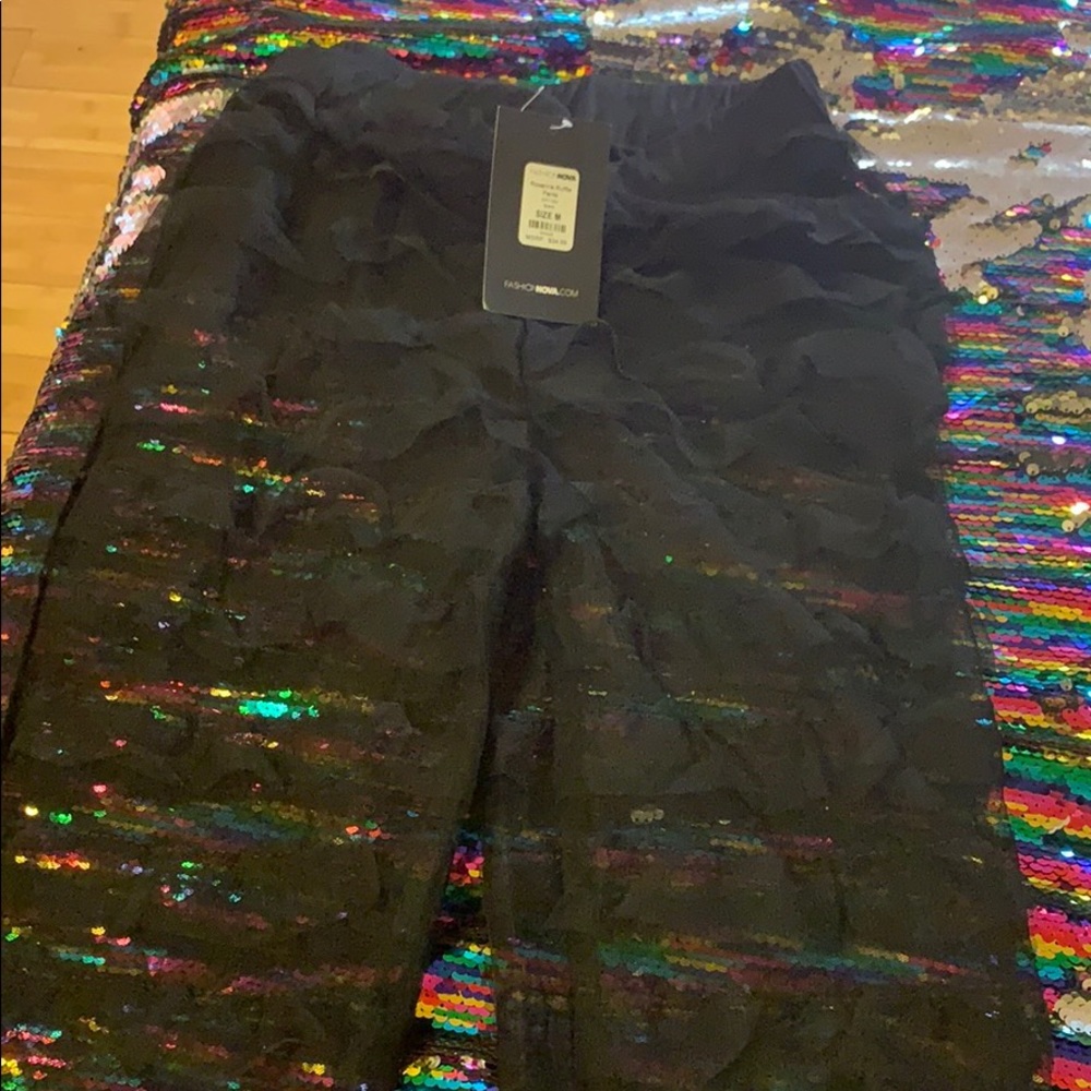 Ruffle pants
